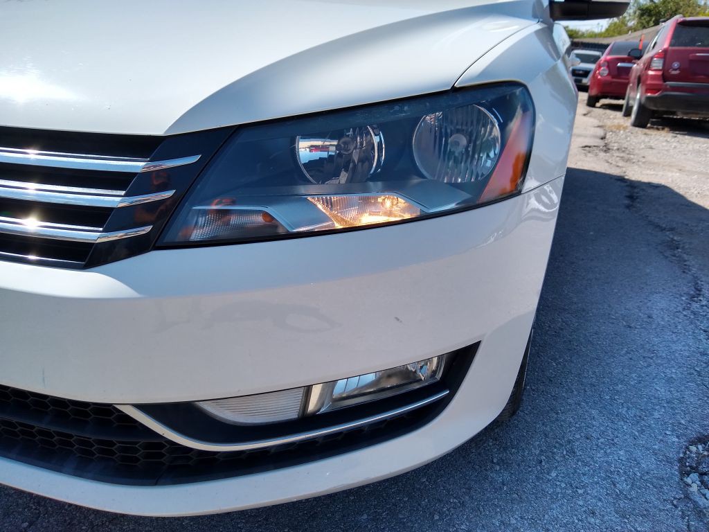 2015 Volkswagen Passat Image 5