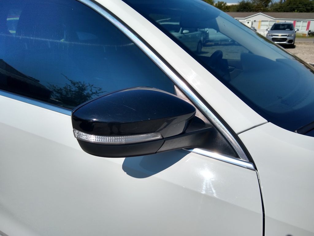2015 Volkswagen Passat Image 6