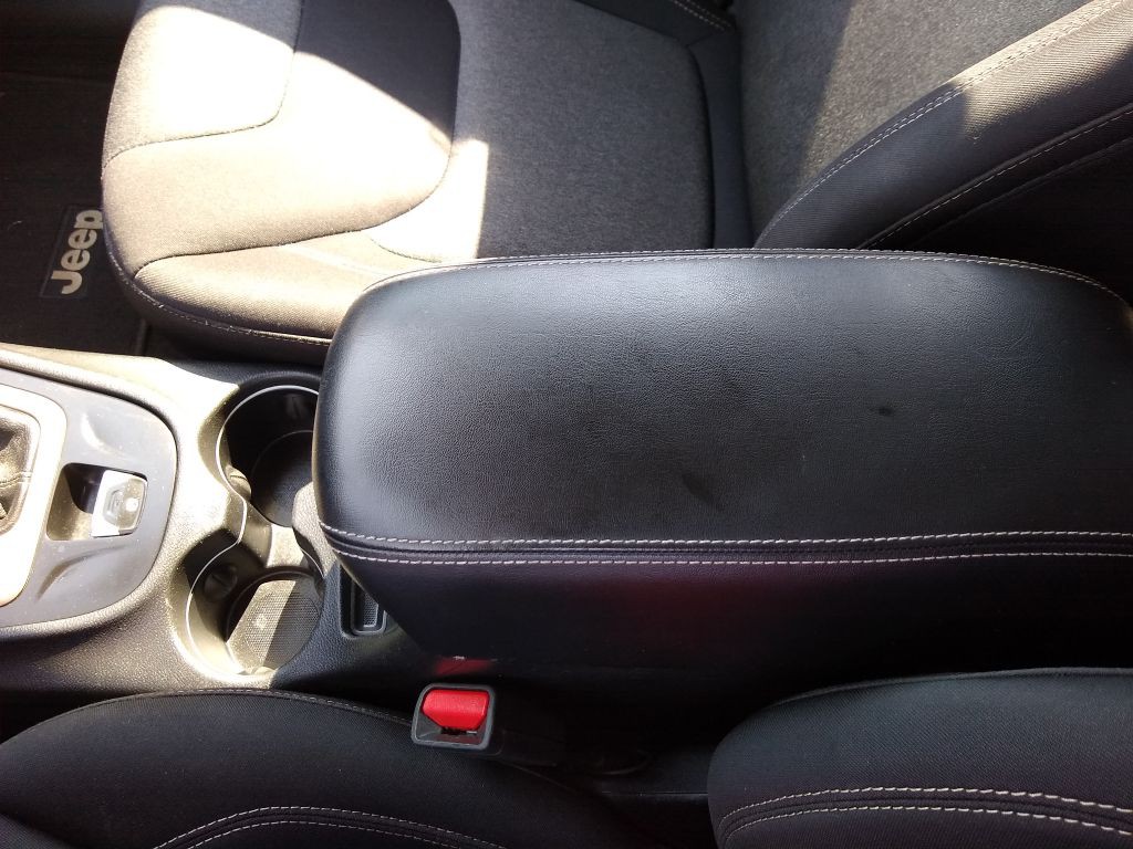 2015 Jeep Cherokee Image 28