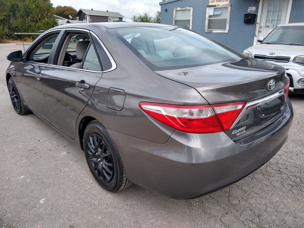 2015 Toyota Camry Image 4