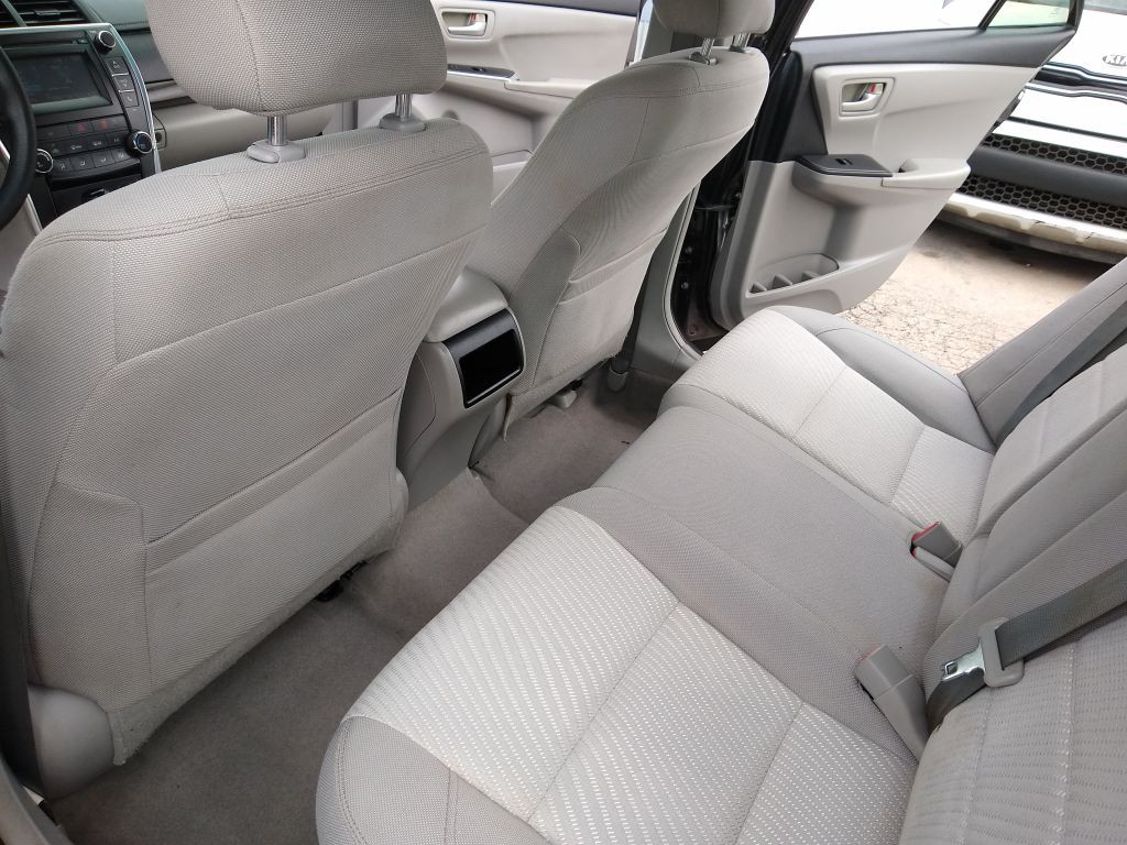 2015 Toyota Camry Image 20