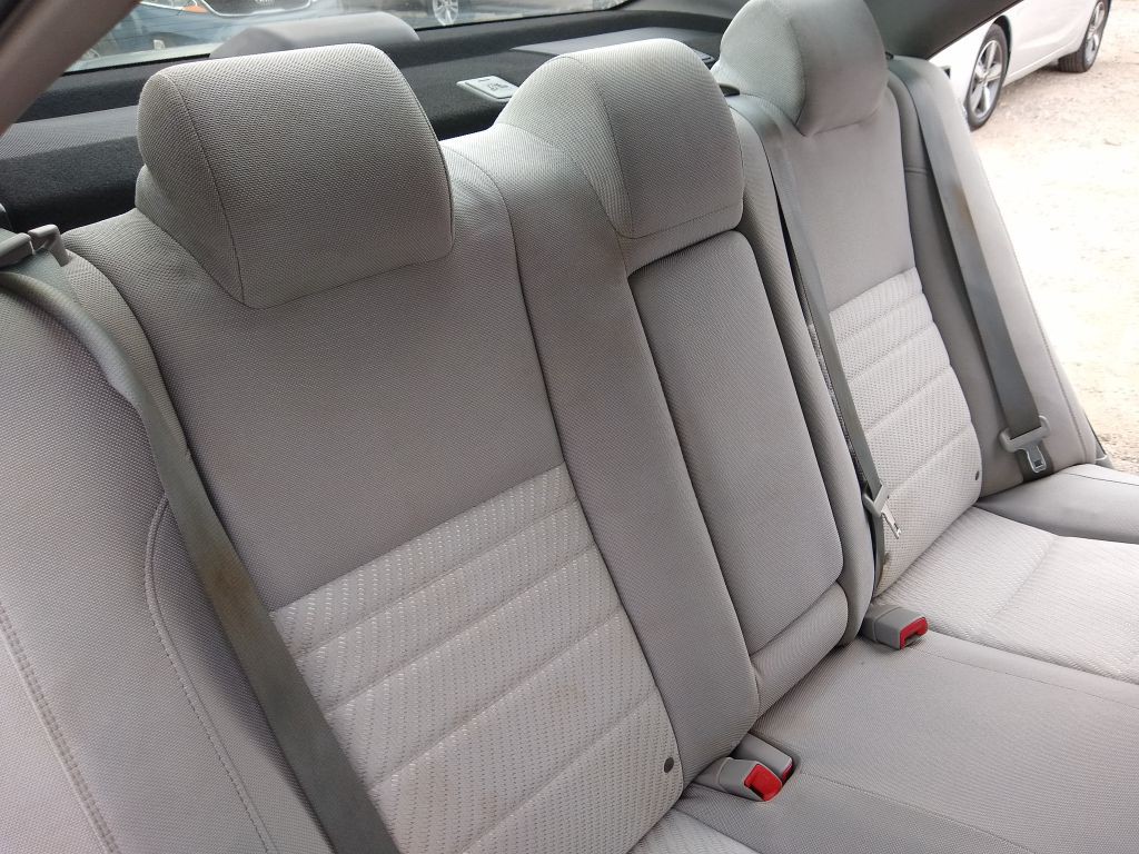 2015 Toyota Camry Image 22