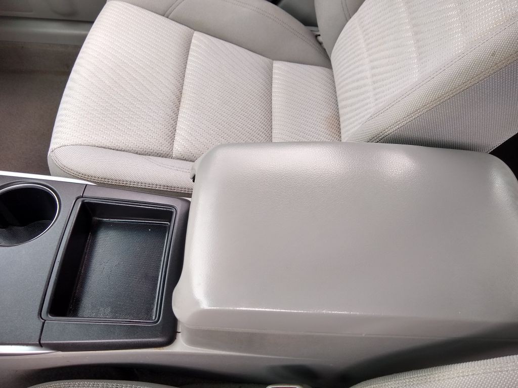 2015 Toyota Camry Image 30