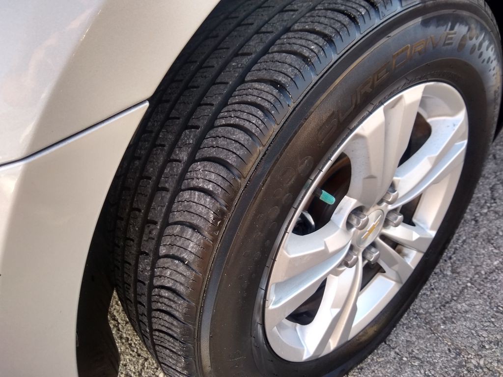 2016 Chevrolet Equinox Image 32