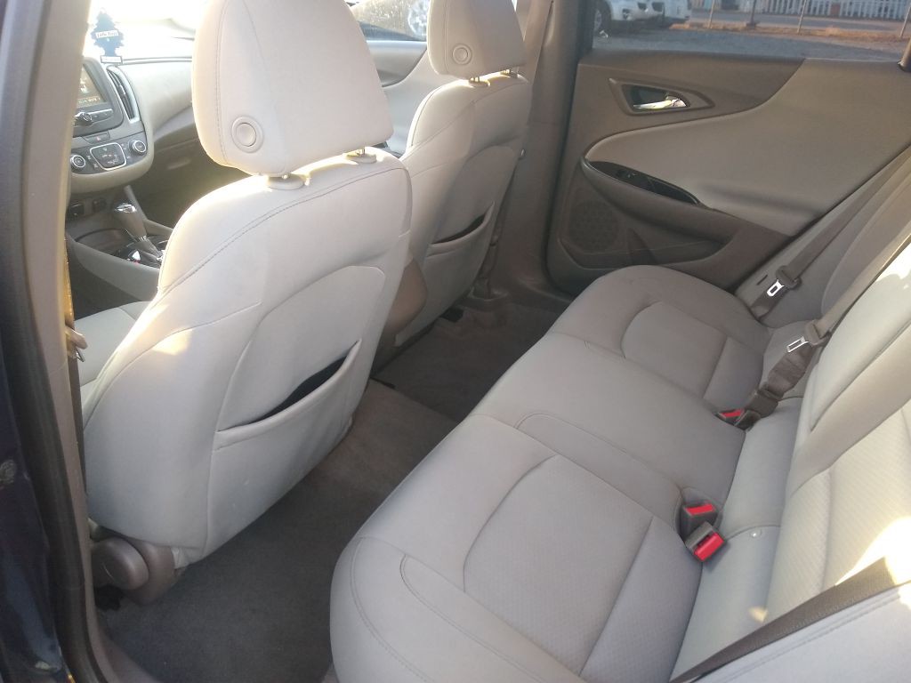 2018 Chevrolet Malibu Image 25