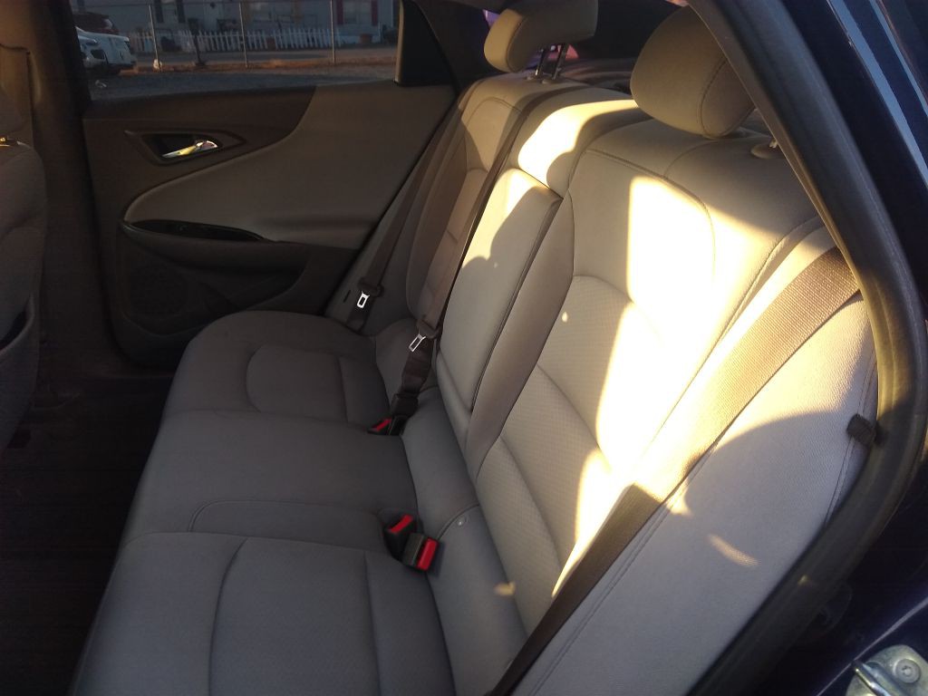 2018 Chevrolet Malibu Image 26