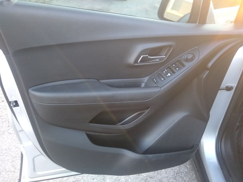 2018 Chevrolet Trax Image 7