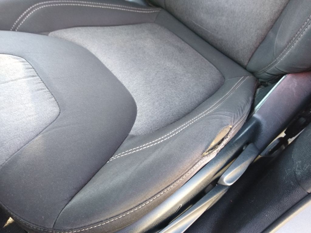 2015 Jeep Cherokee Image 16