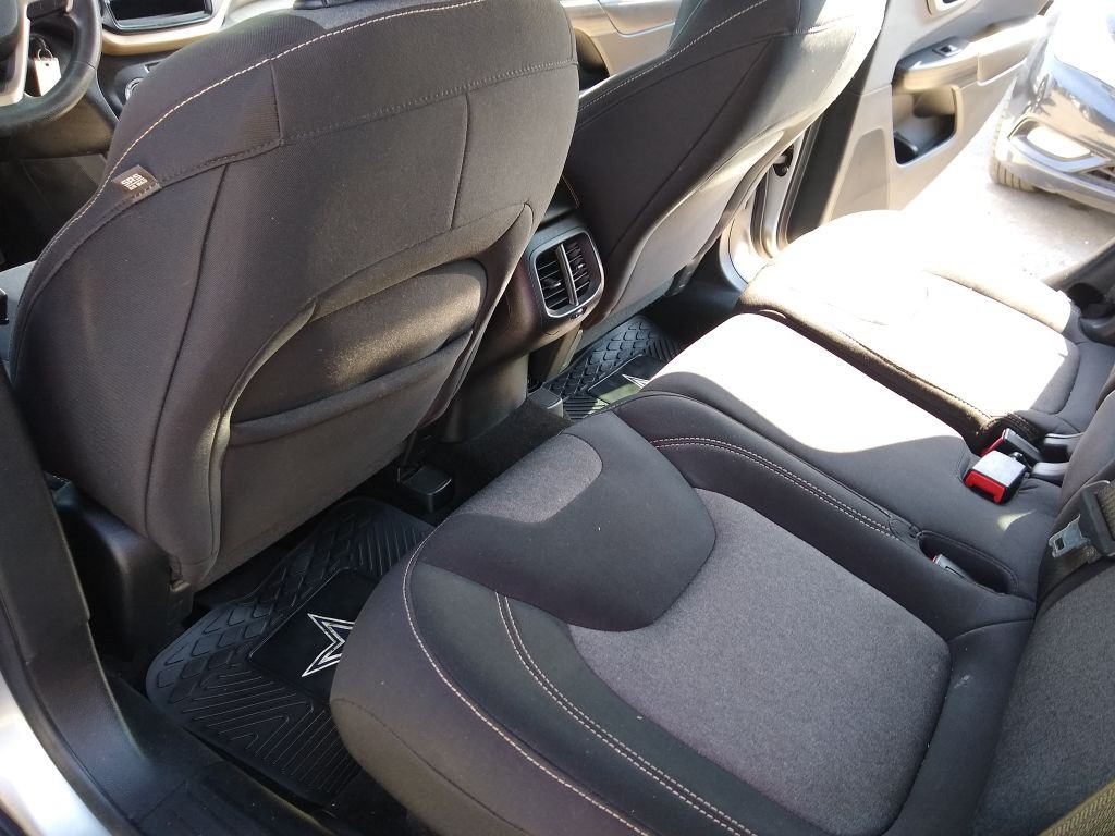 2015 Jeep Cherokee Image 19