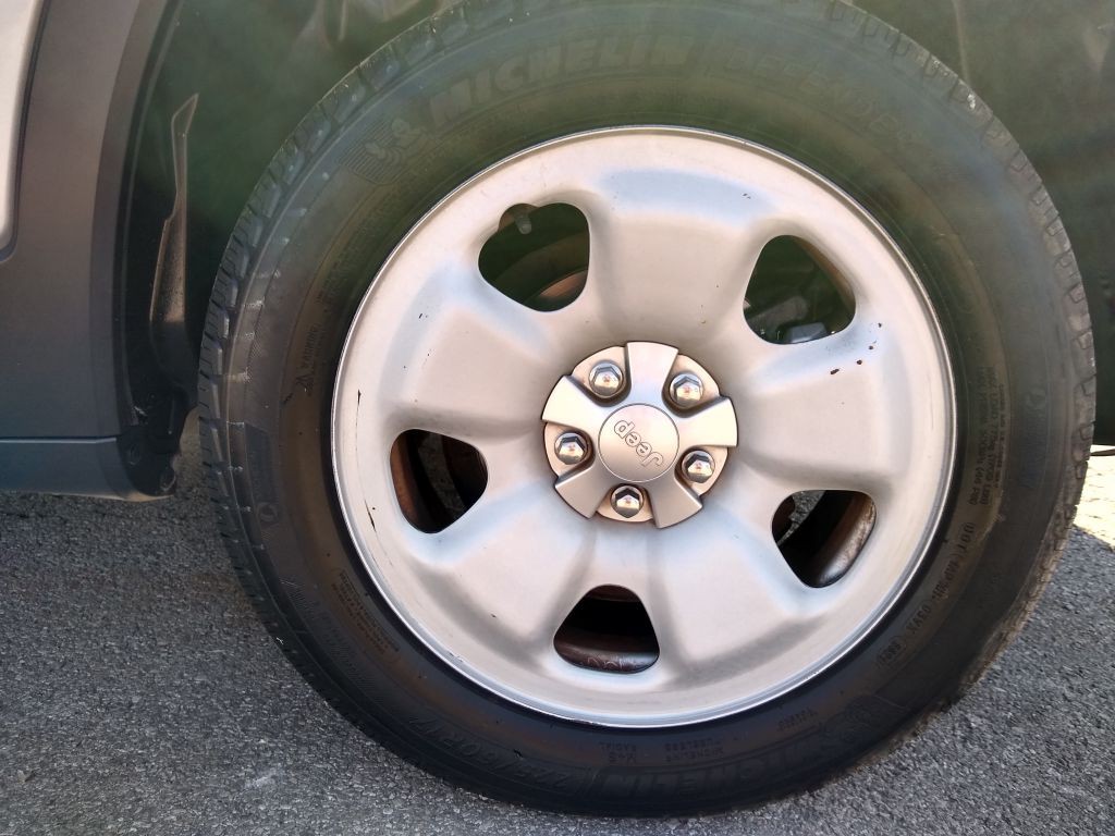 2015 Jeep Cherokee Image 33