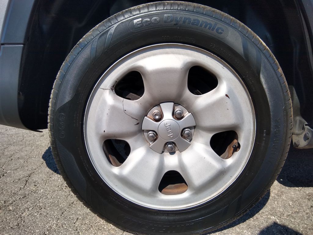 2015 Jeep Cherokee Image 35