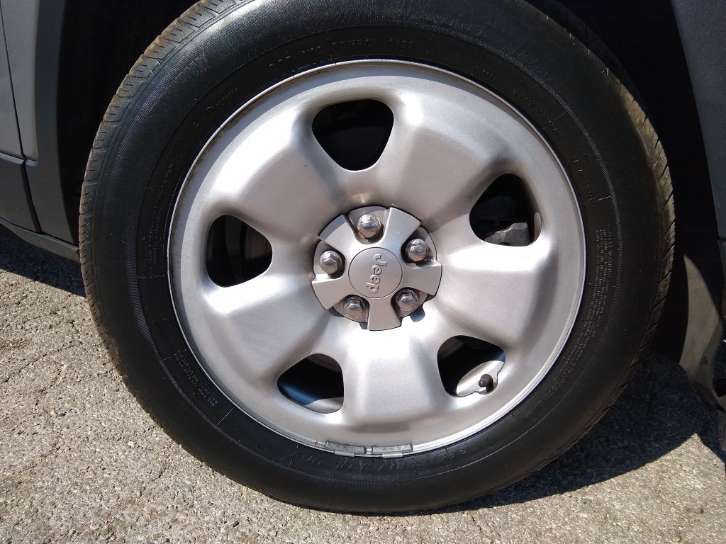 2015 Jeep Cherokee Image 37