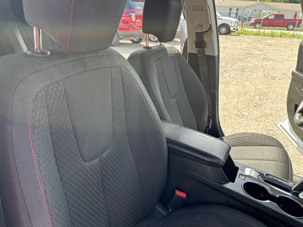 2015 Chevrolet Equinox Image 19