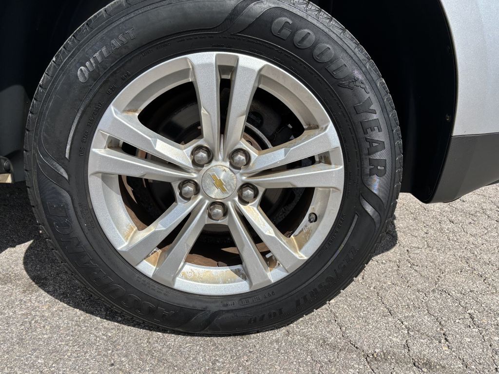 2015 Chevrolet Equinox Image 25