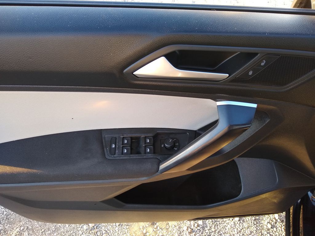 2021 Volkswagen Tiguan Image 24