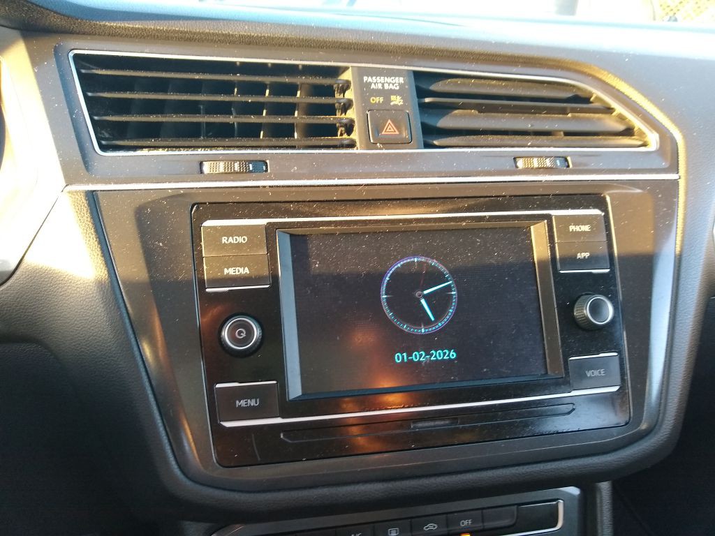 2021 Volkswagen Tiguan Image 40