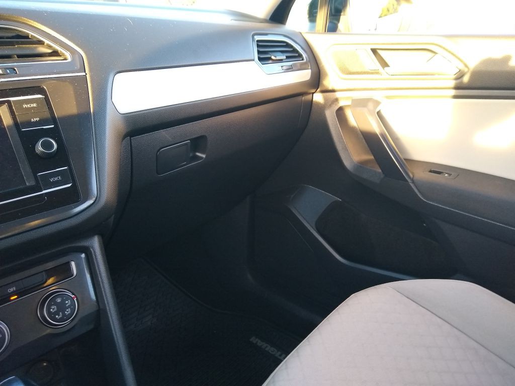 2021 Volkswagen Tiguan Image 43