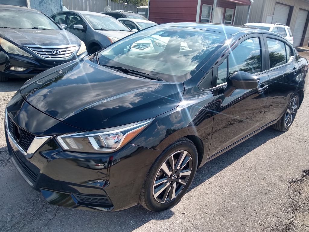 2021 Nissan Versa Image 1