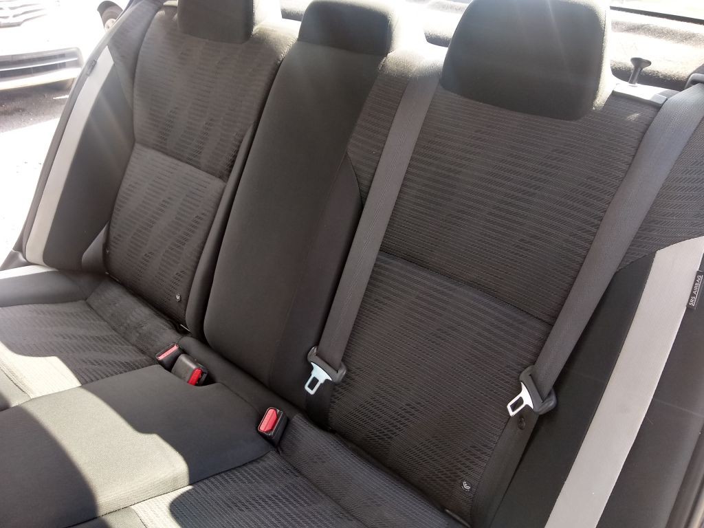 2021 Nissan Versa Image 17