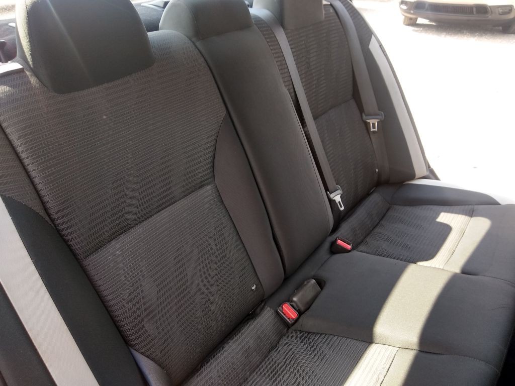 2021 Nissan Versa Image 21