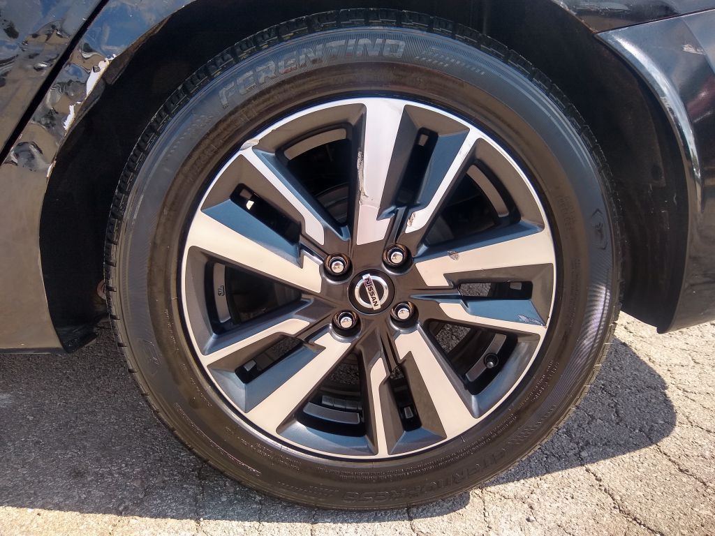 2021 Nissan Versa Image 28