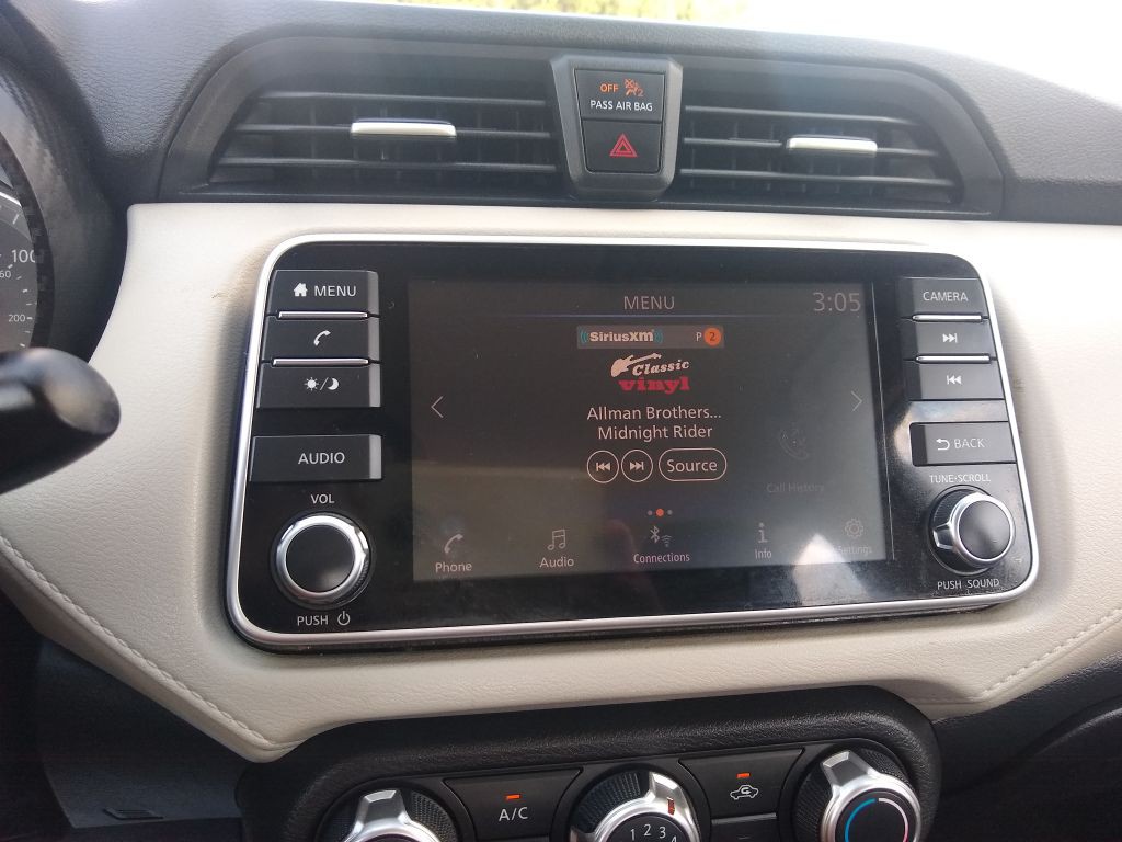 2021 Nissan Versa Image 35