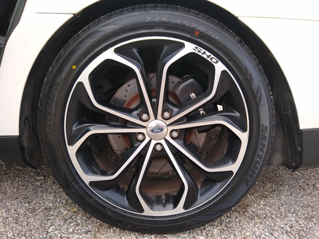 2013 Ford Taurus Image 31