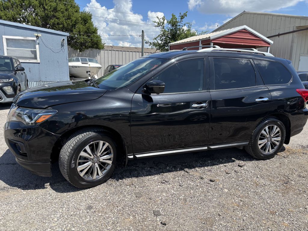 2019 Nissan Pathfinder Image 1