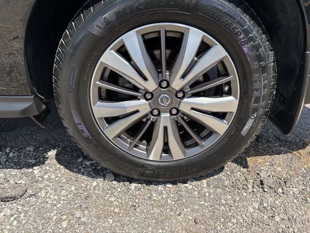 2019 Nissan Pathfinder Image 13