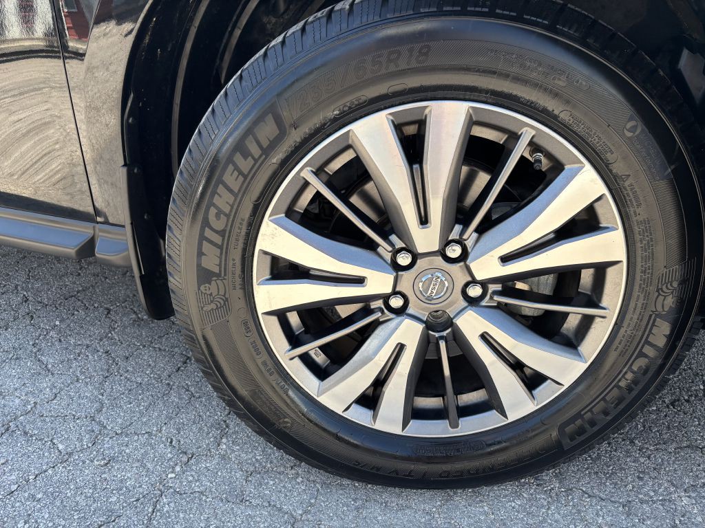 2019 Nissan Pathfinder Image 17