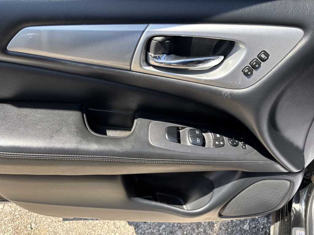 2019 Nissan Pathfinder Image 19