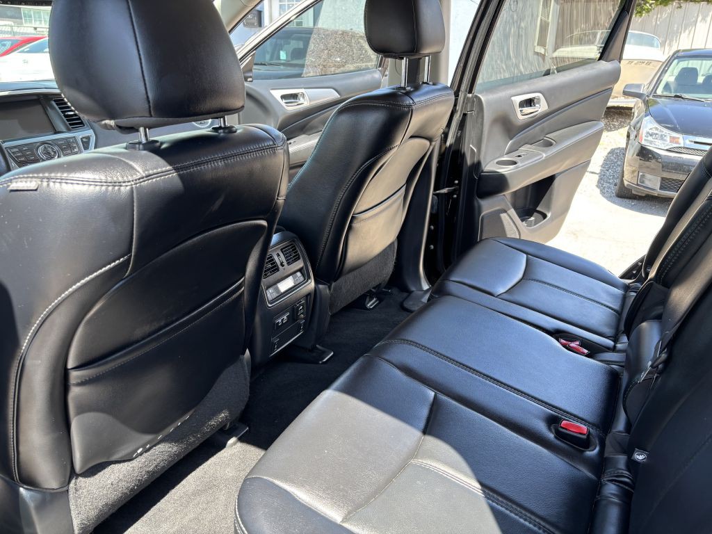 2019 Nissan Pathfinder Image 28