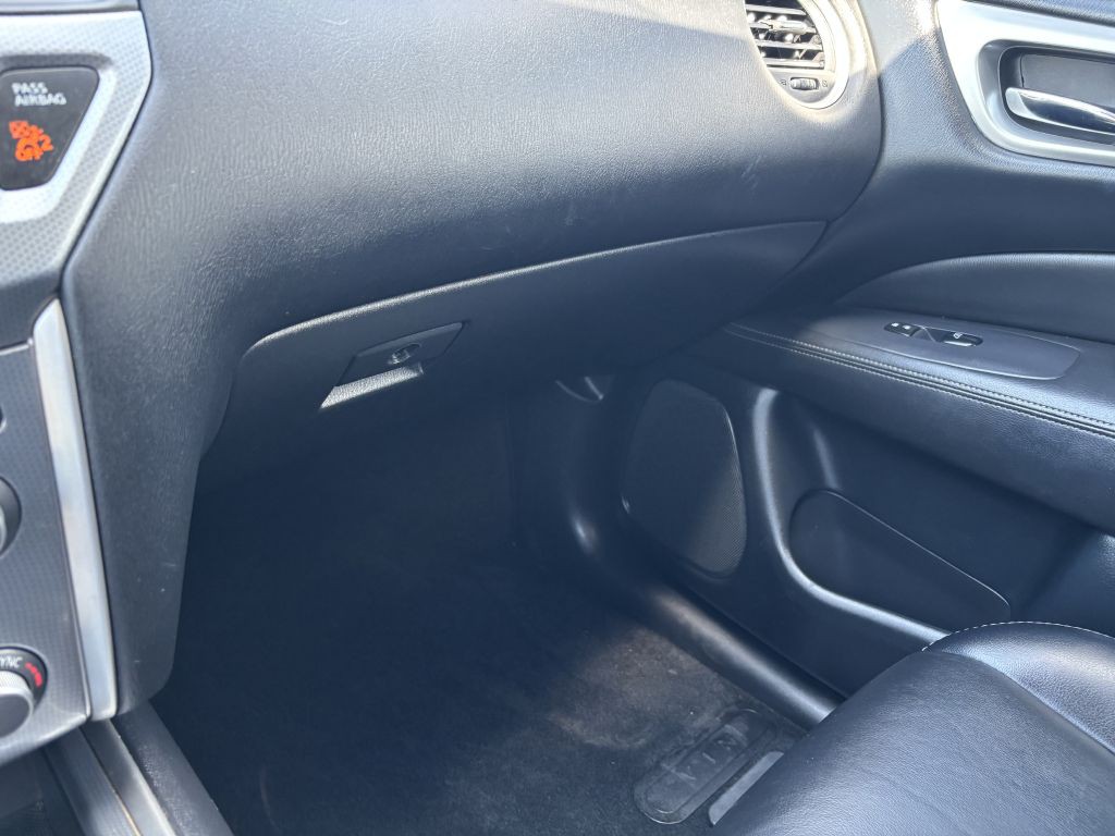 2019 Nissan Pathfinder Image 39