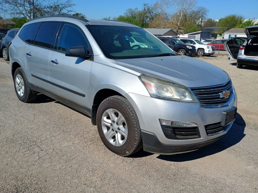 2017 Chevrolet Traverse Image 2