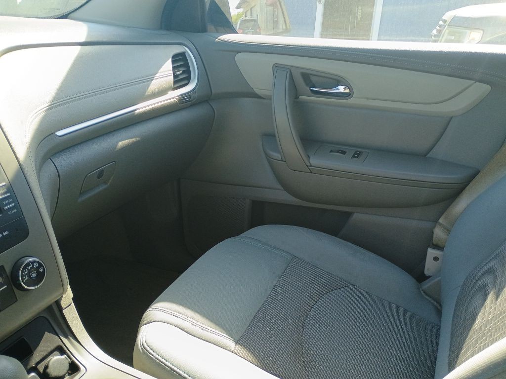 2017 Chevrolet Traverse Image 35