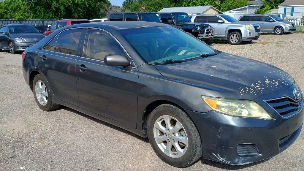 2010 Toyota Camry Image 3