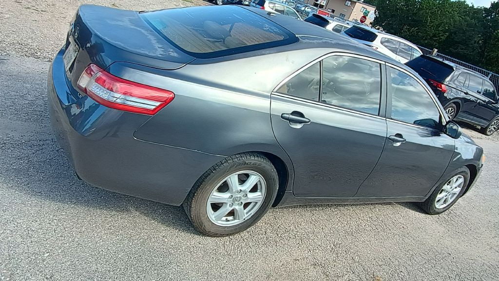 2010 Toyota Camry Image 9