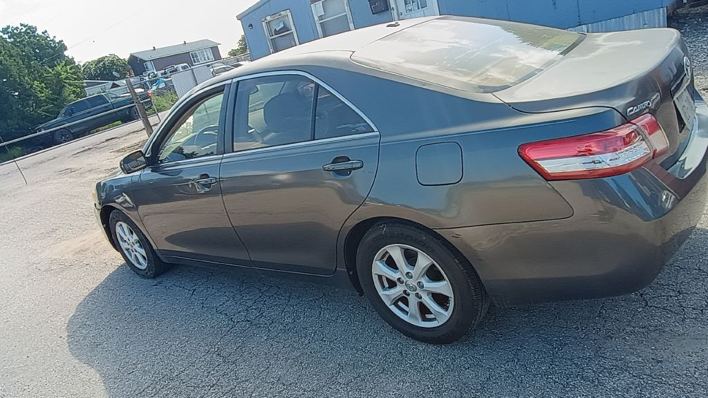 2010 Toyota Camry Image 10