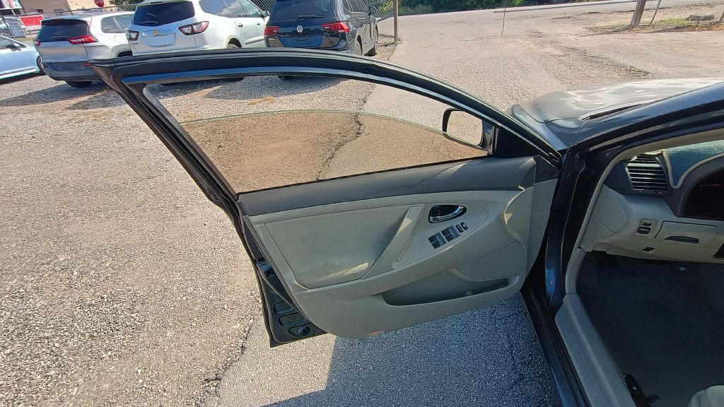 2010 Toyota Camry Image 24