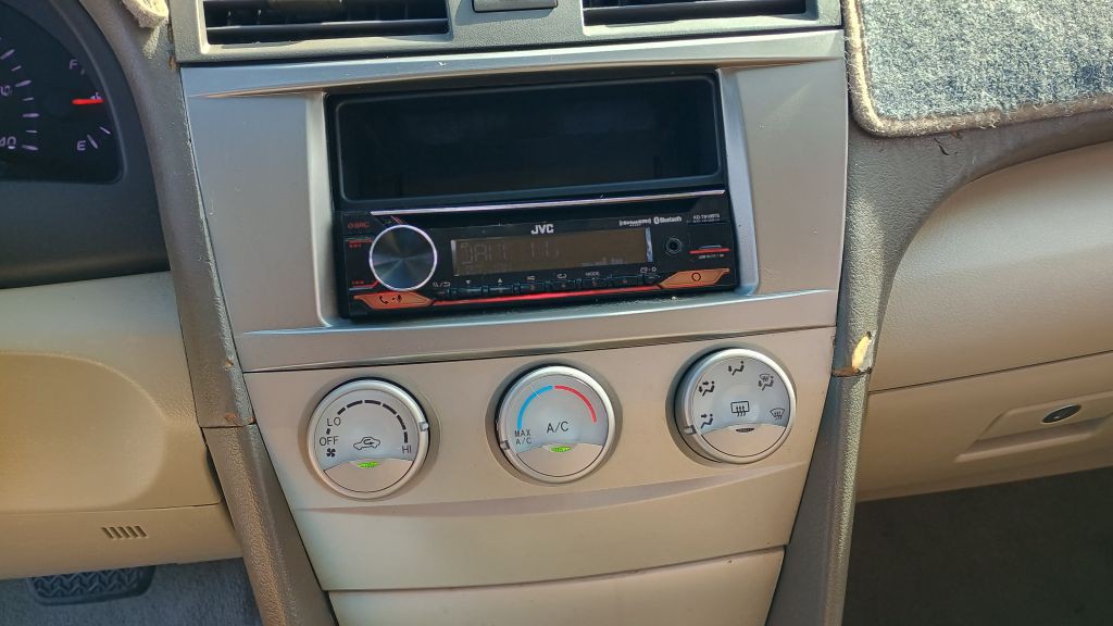 2010 Toyota Camry Image 27