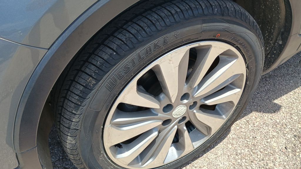 2019 Buick Enclave Image 7
