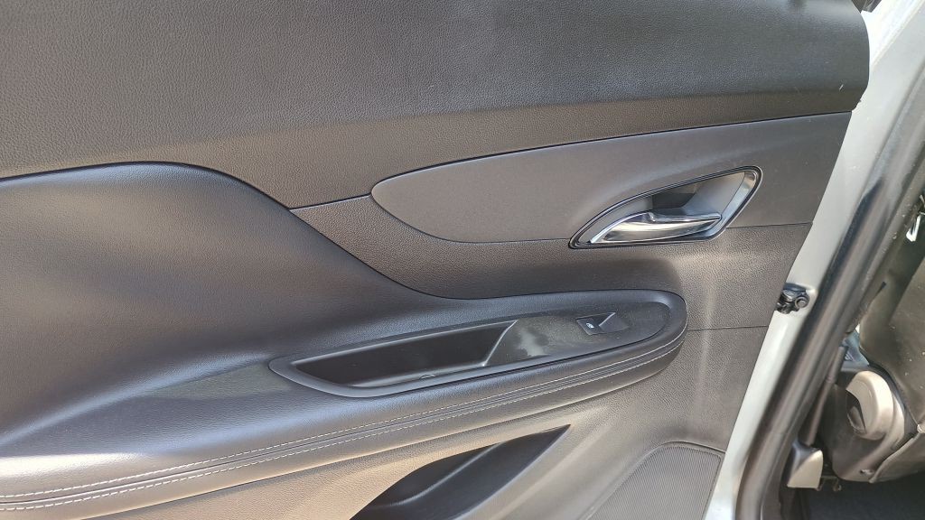2019 Buick Enclave Image 16