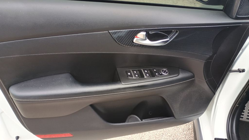 2021 Kia Forte Image 6