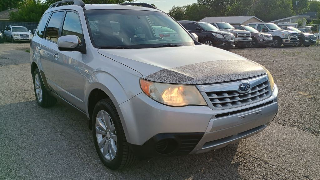 2011 Subaru Forester Image 4