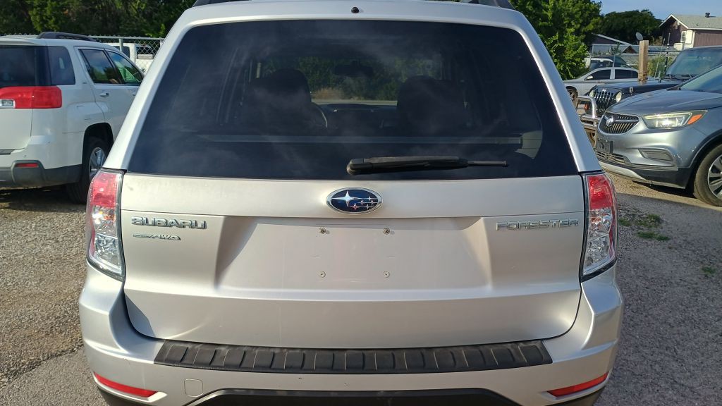2011 Subaru Forester Image 30