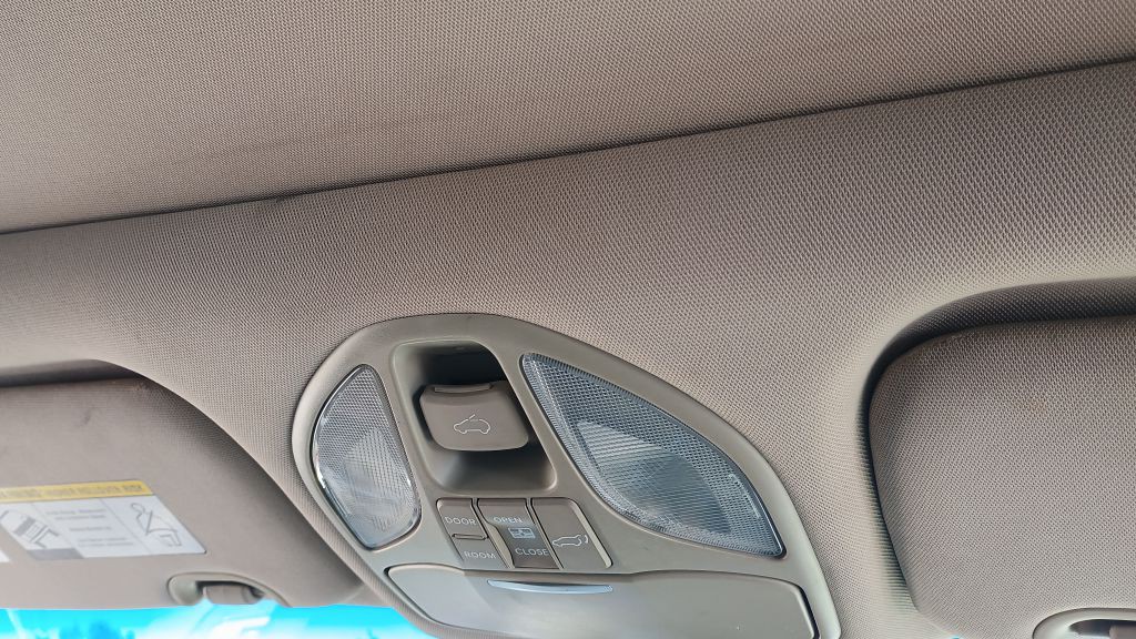 2015 Hyundai Santa Fe Image 18