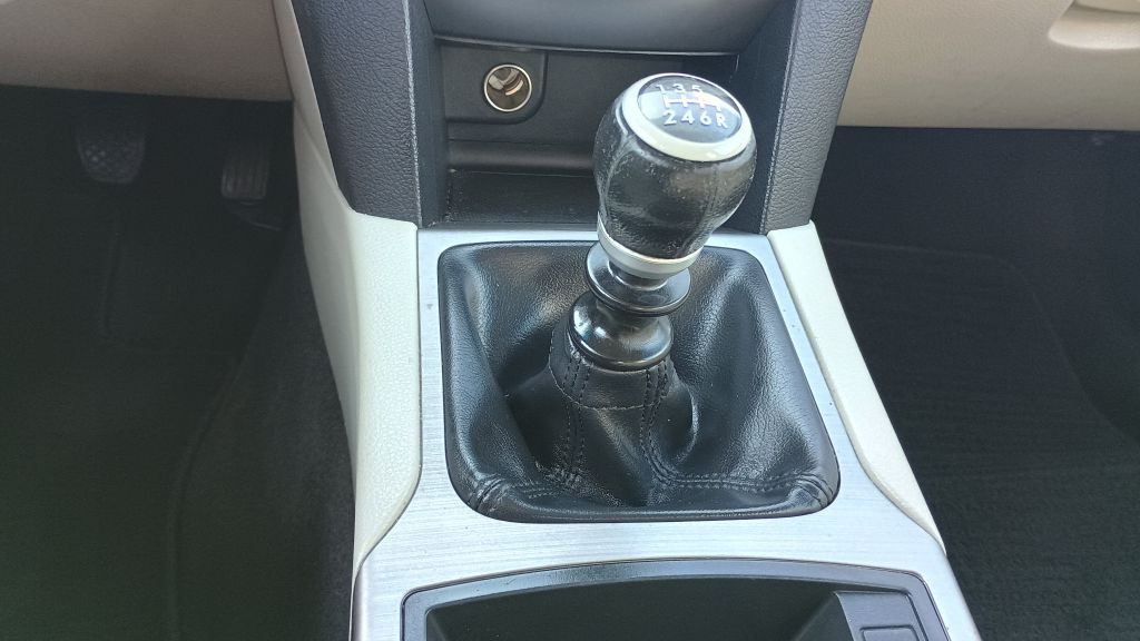 2012 Subaru Legacy Image 14