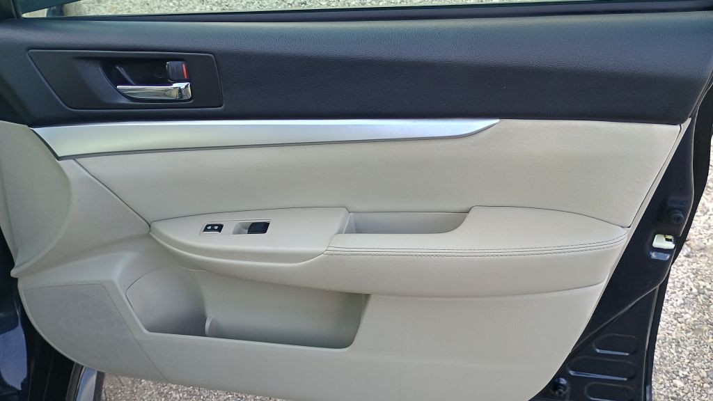 2012 Subaru Legacy Image 30