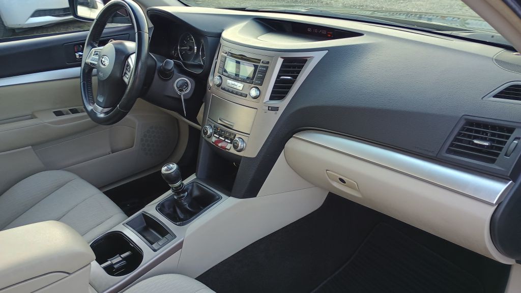 2012 Subaru Legacy Image 31