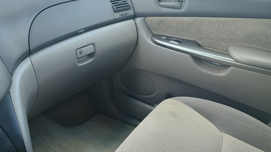 2009 Toyota Sienna Image 16